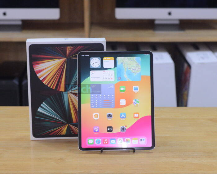 iPad Pro 12.9-inch (Gen 5) M1 2021 128GB WIFI Silver ประกันศูนย์ APC+ 10-10-2024 ครบกล่อง
