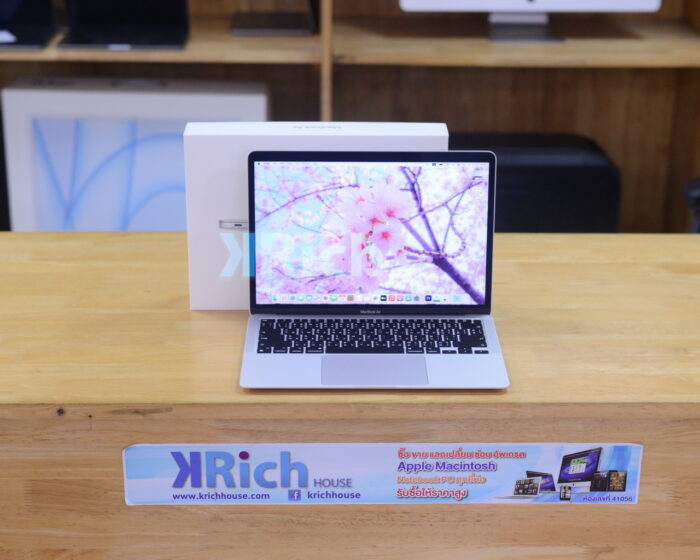 MacBook Air 13-inch 2020 Apple M1 8-Core GPU 7-Core RAM 8GB SSD 256GB ( Silver ) Full Box Apple Warranty 10-07-2025