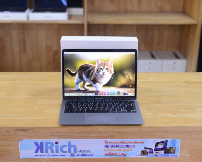 MacBook Air 13-inch 2020 Apple M1 8-Core GPU 7-Core RAM 8GB SSD 256GB ( Space Grey )  Apple Warranty 07-09-2025 Full Box