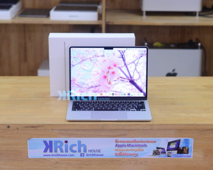 MacBook Air Liquid Retina 13-inch 2024 Apple M3 8-Core GPU 8-Core RAM 8GB SSD 256GB ( Silver ) Apple Warranty 15-07-2025