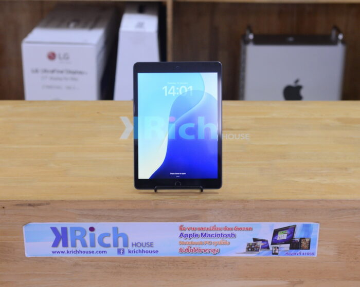 iPad 10.2-inch ( Gen 9 ) 2021 64GB Wi-Fi ( Space Gray ) Apple Warranty 27-03-2025