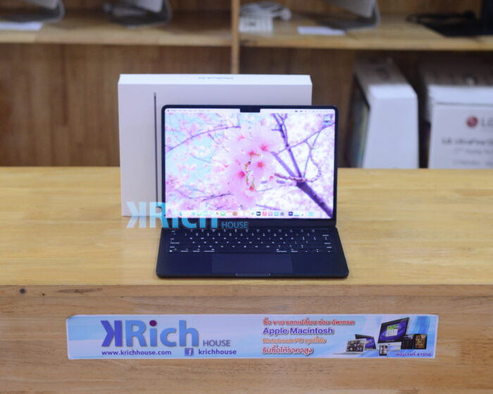 MacBook Air Liquid Retina 13-inch 2022 Apple M2 8-Core GPU 8-Core RAM 8GB SSD 256GB ( Midnight ) Full Box Apple Warranty 04-10-2025 ( Keyboard English )