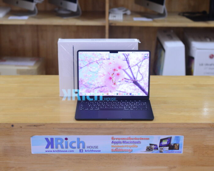 MacBook Air Liquid Retina 13-inch 2022 Apple M2 8-Core GPU 8-Core RAM 8GB SSD 256GB ( Midnight ) Full Box Apple Care+ Warranty 04-09-2025