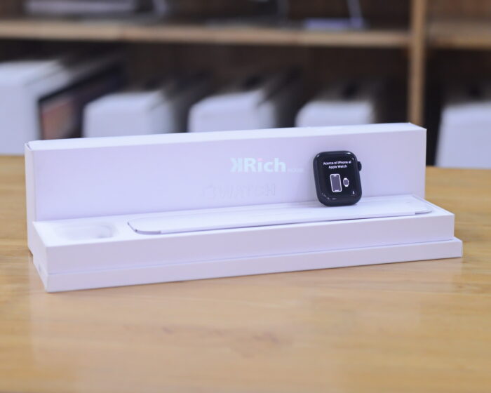 Apple Watch Series 8 GPS Aluminum 41mm. ( Midnight ) Midnight Sport Band Full Box Apple Warranty 06-09-2025