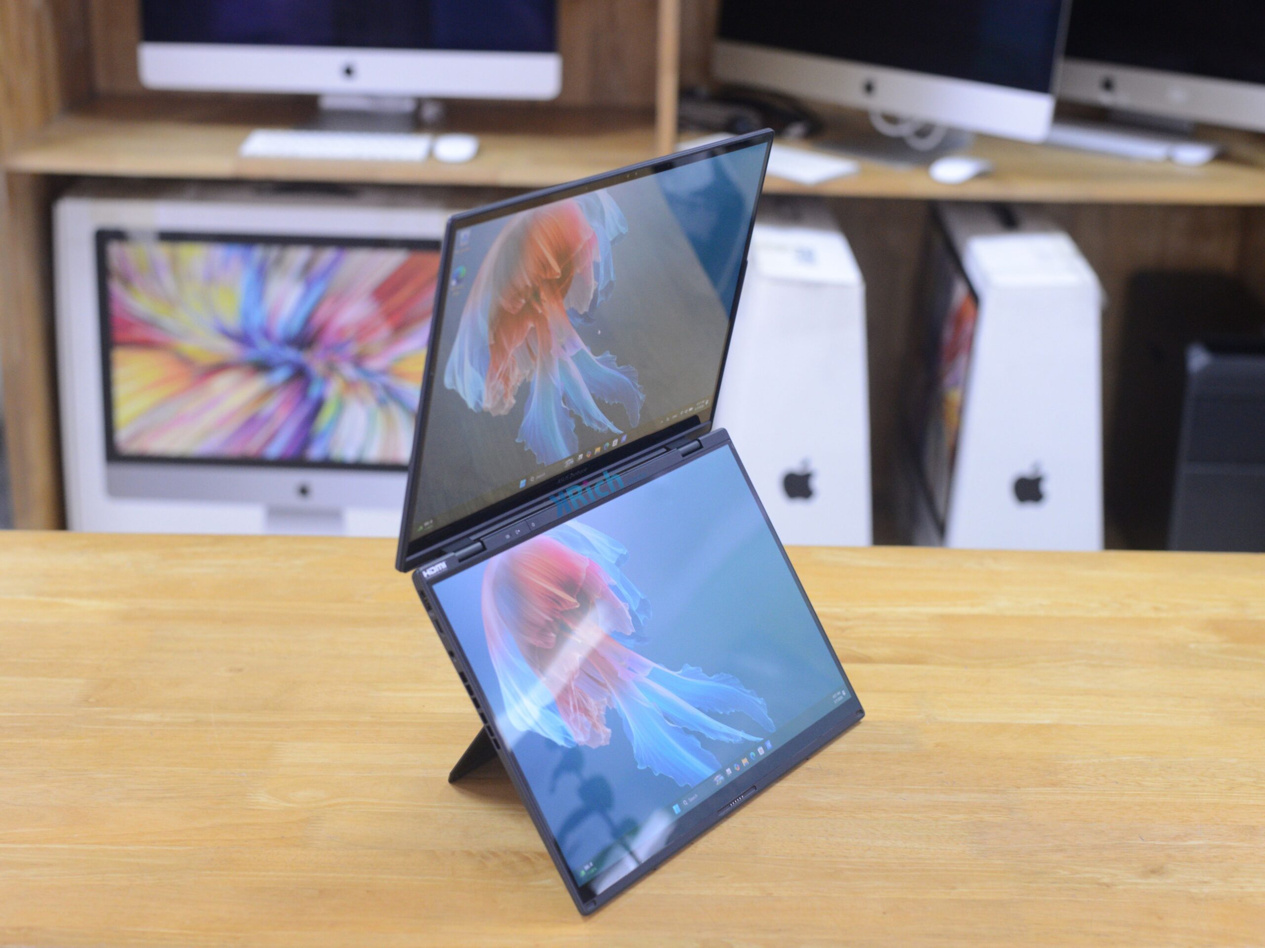 ASUS Zenbook DUO 14” OLED 3K (2880×1800) 120Hz UX8406 Intel Core Ultra 9 285H RAM 32GB SSD 1TB Box + Pen + Bag + Soft Case / Asus International Warranty 23-02-2028 - Image 4