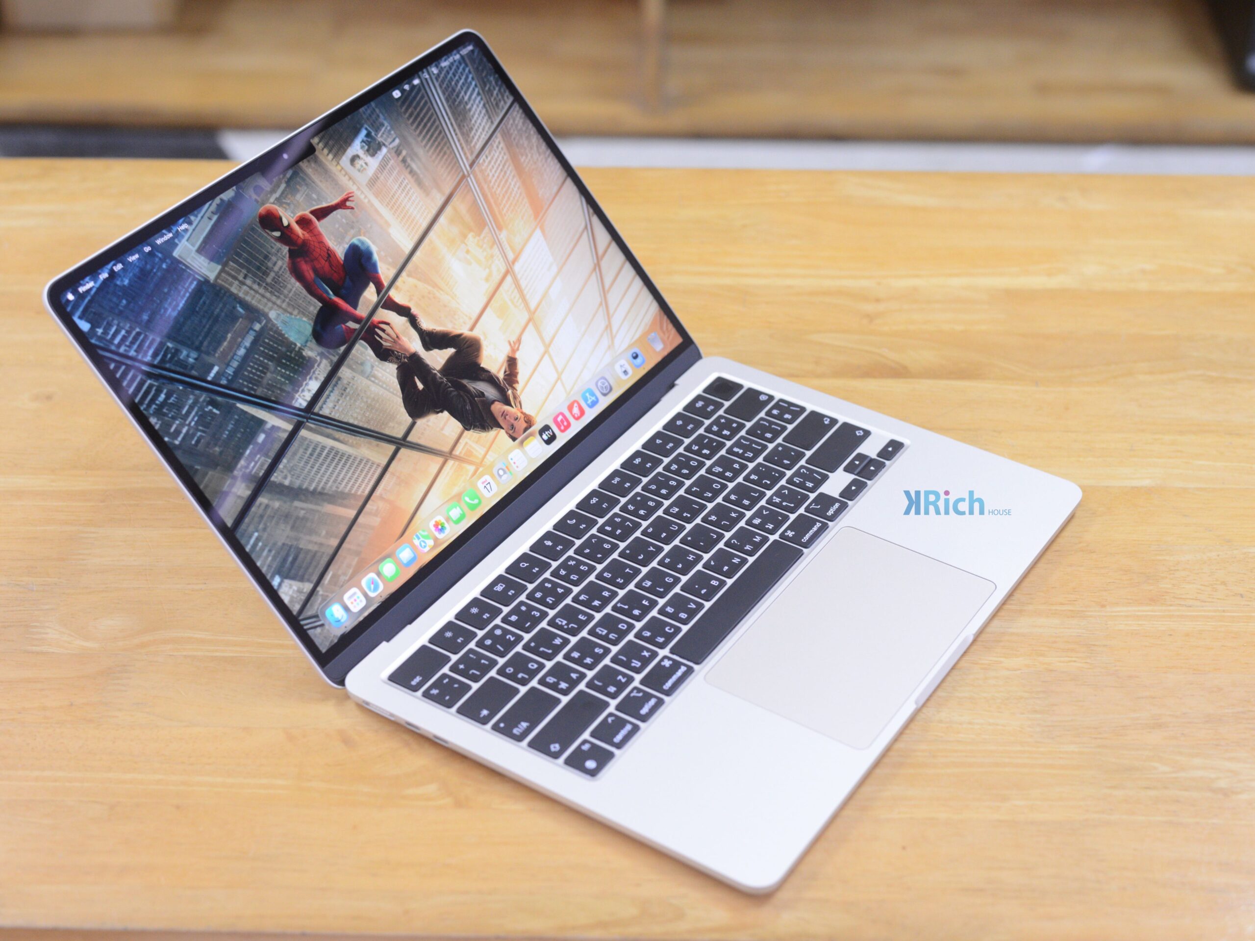 MacBook Air Liquid Retina 13-inch 2022 (CTO) Apple M2 8-Core GPU 8-Core RAM 16GB SSD 256GB (Starlight) Full Box Apple Warranty 20-03-2570 - Image 2