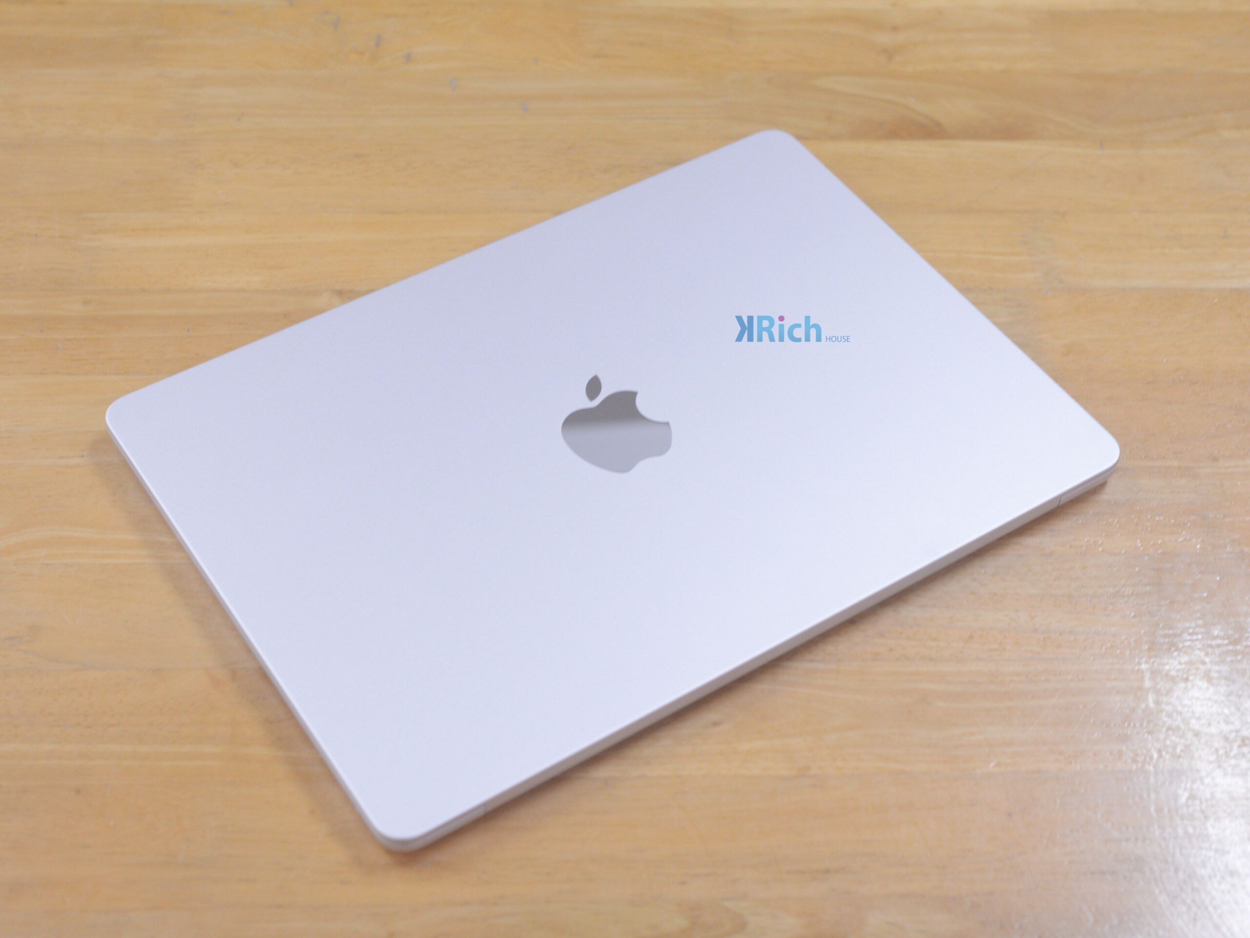 MacBook Air Liquid Retina 13-inch 2022 (CTO) Apple M2 8-Core GPU 8-Core RAM 16GB SSD 256GB (Starlight) Full Box Apple Warranty 20-03-2570 - Image 5