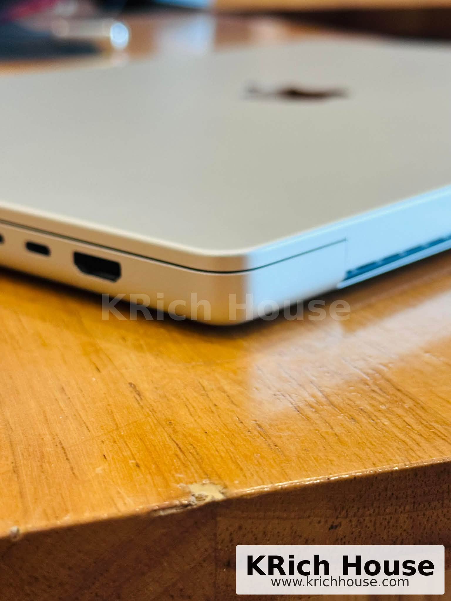 MacBook Pro 16 นิ้ว 2024 M4 Pro CPU 14-Core GPU 20-Core RAM 48GB SSD 512GB Silver สภาพ 99% พร้อมกล่อง - Image 8