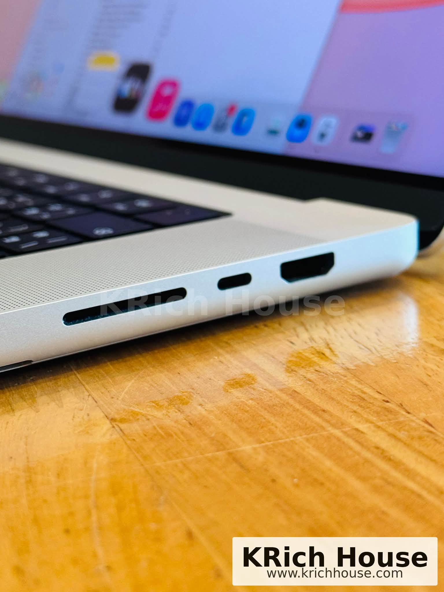 MacBook Pro 16 นิ้ว 2024 M4 Pro CPU 14-Core GPU 20-Core RAM 48GB SSD 512GB Silver สภาพ 99% พร้อมกล่อง - Image 4