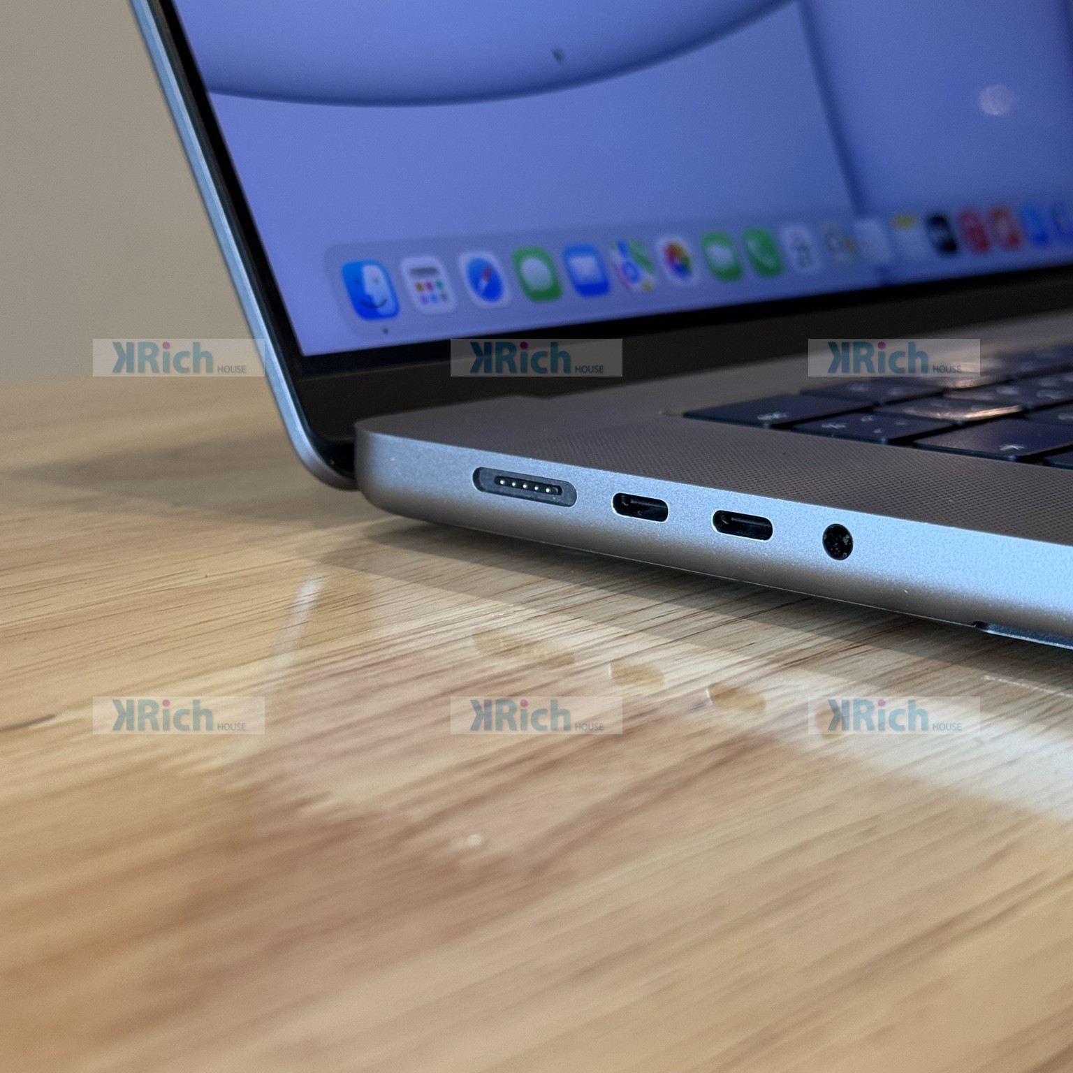 MacBook Pro 16-inch 2021 Space Gray M1 Max CPU 10-Core / GPU 24-Core 32GB 1TB Used - 1 Month Warranty - Image 6