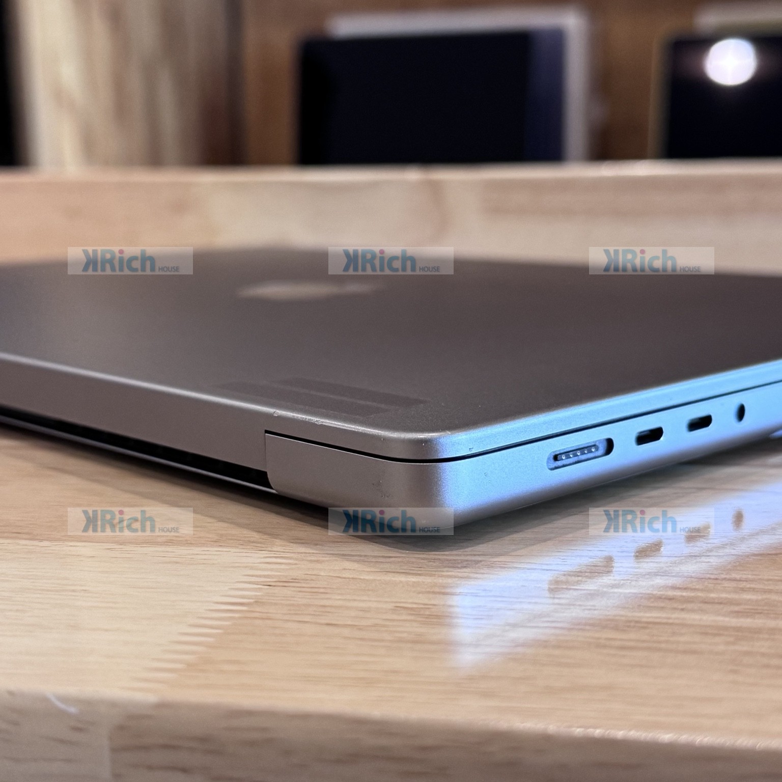 MacBook Pro 16-inch 2021 Space Gray M1 Max CPU 10-Core / GPU 24-Core 32GB 1TB Used - 1 Month Warranty - Image 9