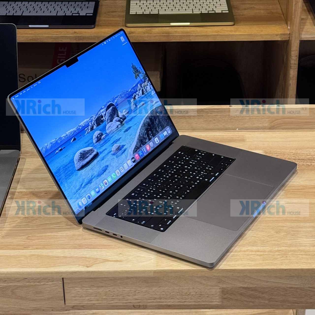 Apple MacBook Pro 16-inch 2023 Apple M2 Max 12-Core CPU 30-Core GPU 32GB 1TB Space Gray Used 1-Month Warranty - Image 2