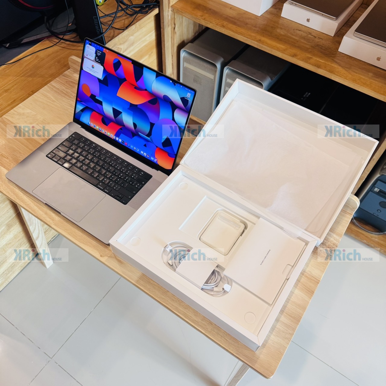 Apple MacBook Pro 16-inch (2021) MacBook Pro 16-inch (2021) M1 Pro 10-Core CPU 16-Core GPU 16GB 1TB Space Gray Used 1-Month Warranty - Image 3
