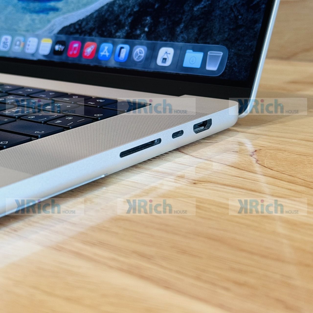 Apple MacBook Pro 16-inch (2021) Apple M1 Pro 10-Core CPU 16-Core GPU 16GB 512GB Used 1-Month Warranty - Image 3
