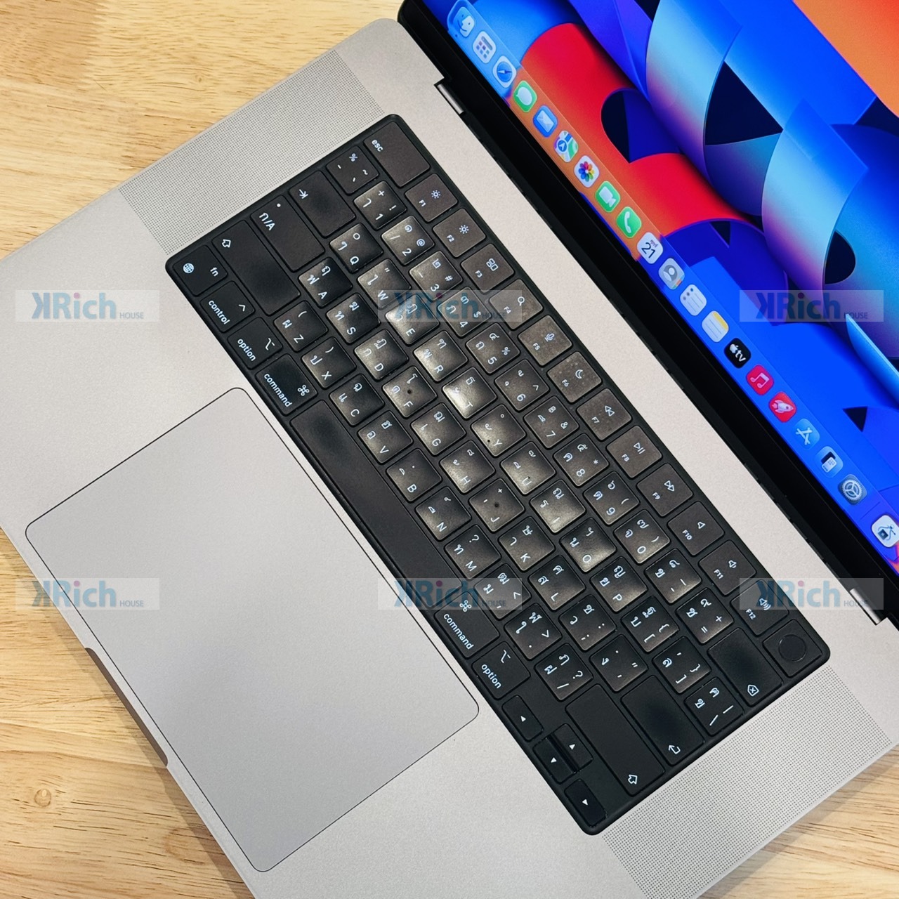 Apple MacBook Pro 16-inch (2023) M2 Max 12-Core CPU 30-Core GPU 32GB 1TB Space Gray Used 1-Month Warranty - Image 4