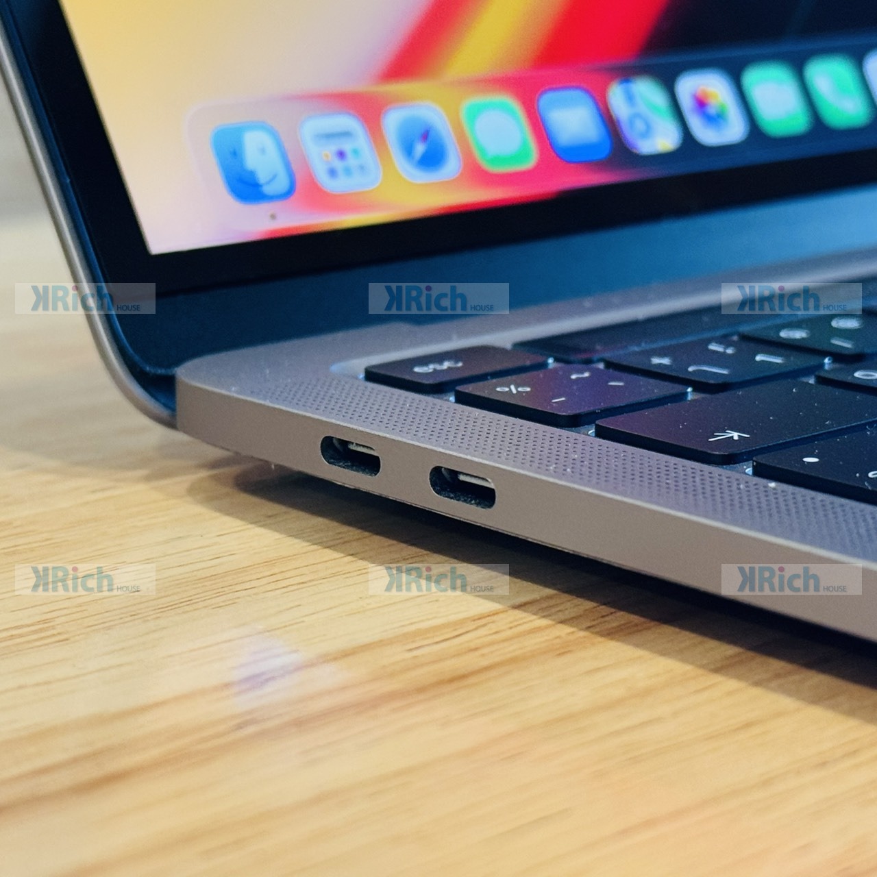 Apple MacBook Pro 13-inch (M1, 2020) 8-Core CPU 8-Core GPU 8GB 256GB Used 1-Month Warranty - Image 5