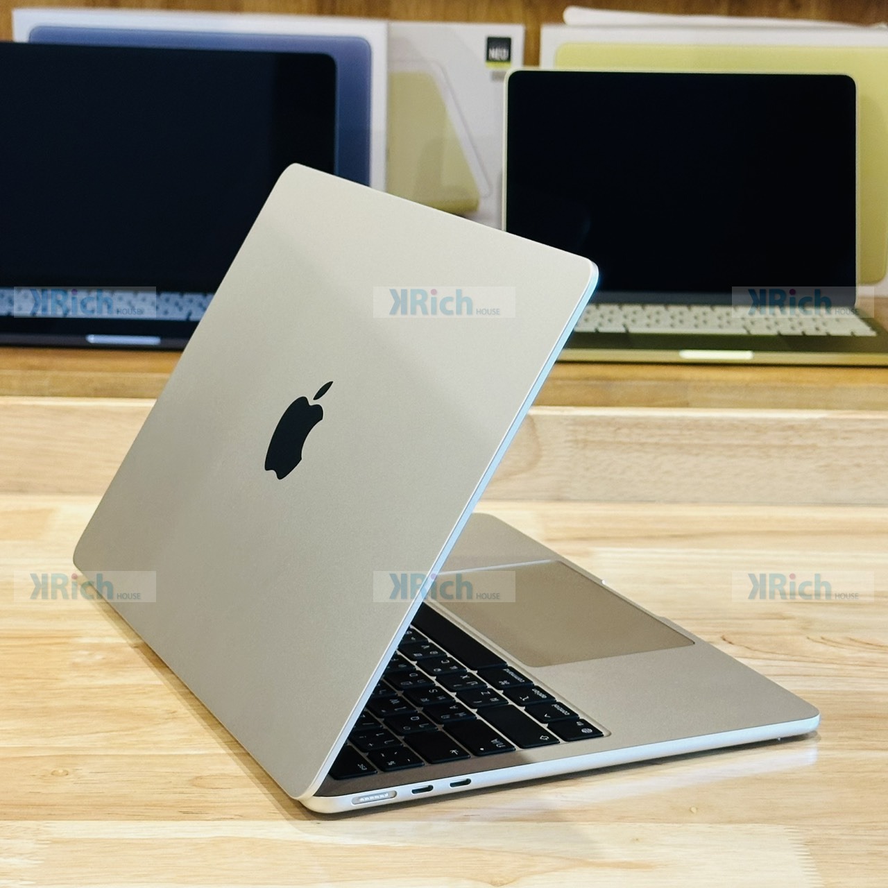 Apple MacBook Air (13-inch, M5) 2026 Apple M5 10-Core CPU 10-Core GPU 16GB 1TB Starlight Pre-owned Store Warranty until 15 June 2027 - Image 6
