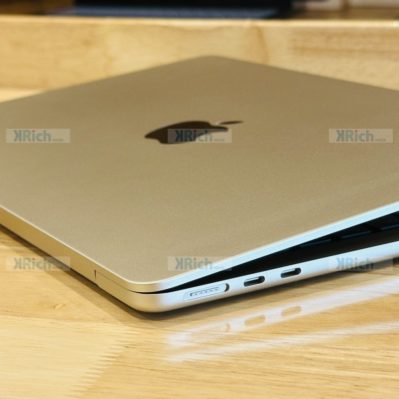 Apple MacBook Air (13-inch, M5) 2026 Apple M5 10-Core CPU 10-Core GPU 16GB 1TB Starlight Pre-owned Store Warranty until 15 June 2027 - Image 7