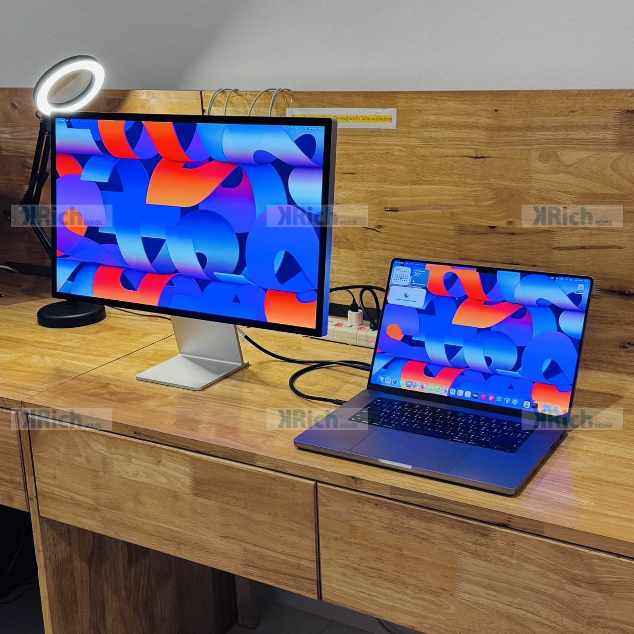 Apple Studio Display (2026) 27-inch 5K Retina Silver Used Limited Warranty until June 11, 2027