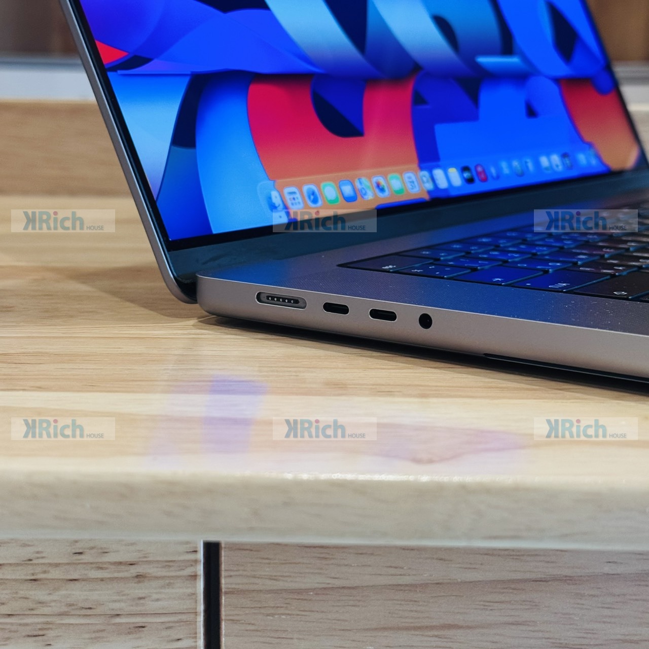 Apple MacBook Pro 16-inch (2021) MacBook Pro 16-inch (2021) M1 Pro 10-Core CPU 16-Core GPU 16GB 1TB Space Gray Used 1-Month Warranty - Image 7