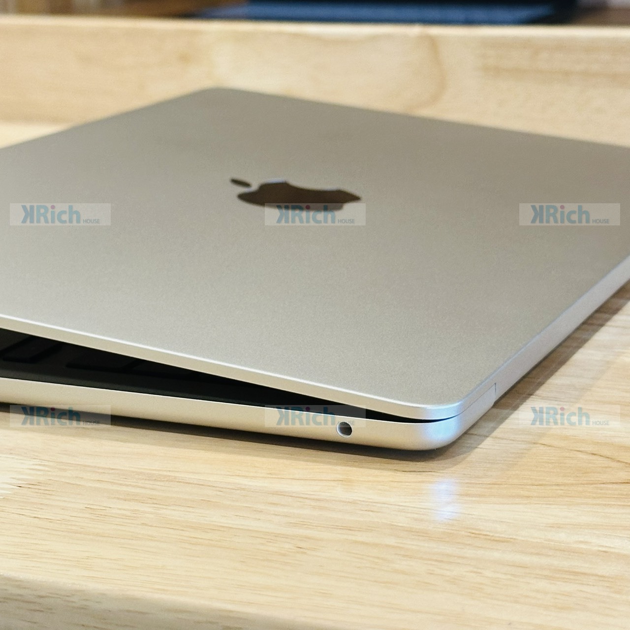 Apple MacBook Air (13-inch, M5) 2026 Apple M5 10-Core CPU 10-Core GPU 16GB 1TB Starlight Pre-owned Store Warranty until 15 June 2027 - Image 8