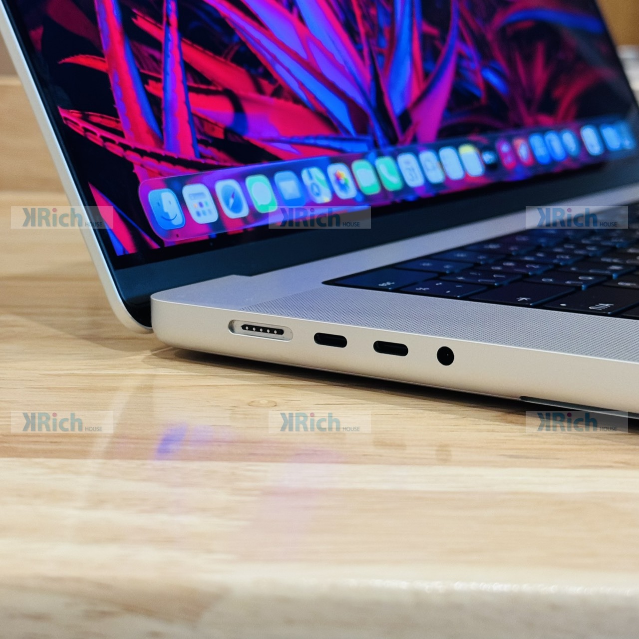 Apple MacBook Pro 16-inch (2021) MacBook Pro 16-inch (2021) M1 Pro 10-Core CPU 16-Core GPU 16GB 512GB Silver Used 1-Month Warranty - Image 8