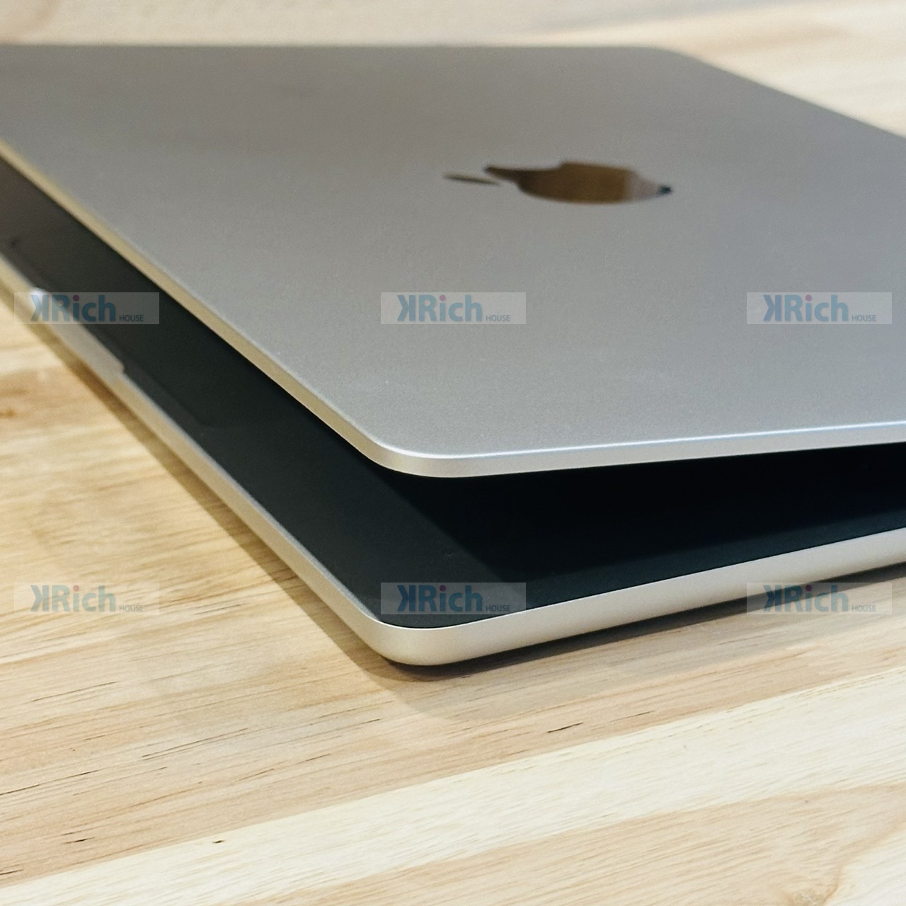 Apple MacBook Air (13-inch, M5) 2026 Apple M5 10-Core CPU 10-Core GPU 16GB 1TB Starlight Pre-owned Store Warranty until 15 June 2027 - Image 10