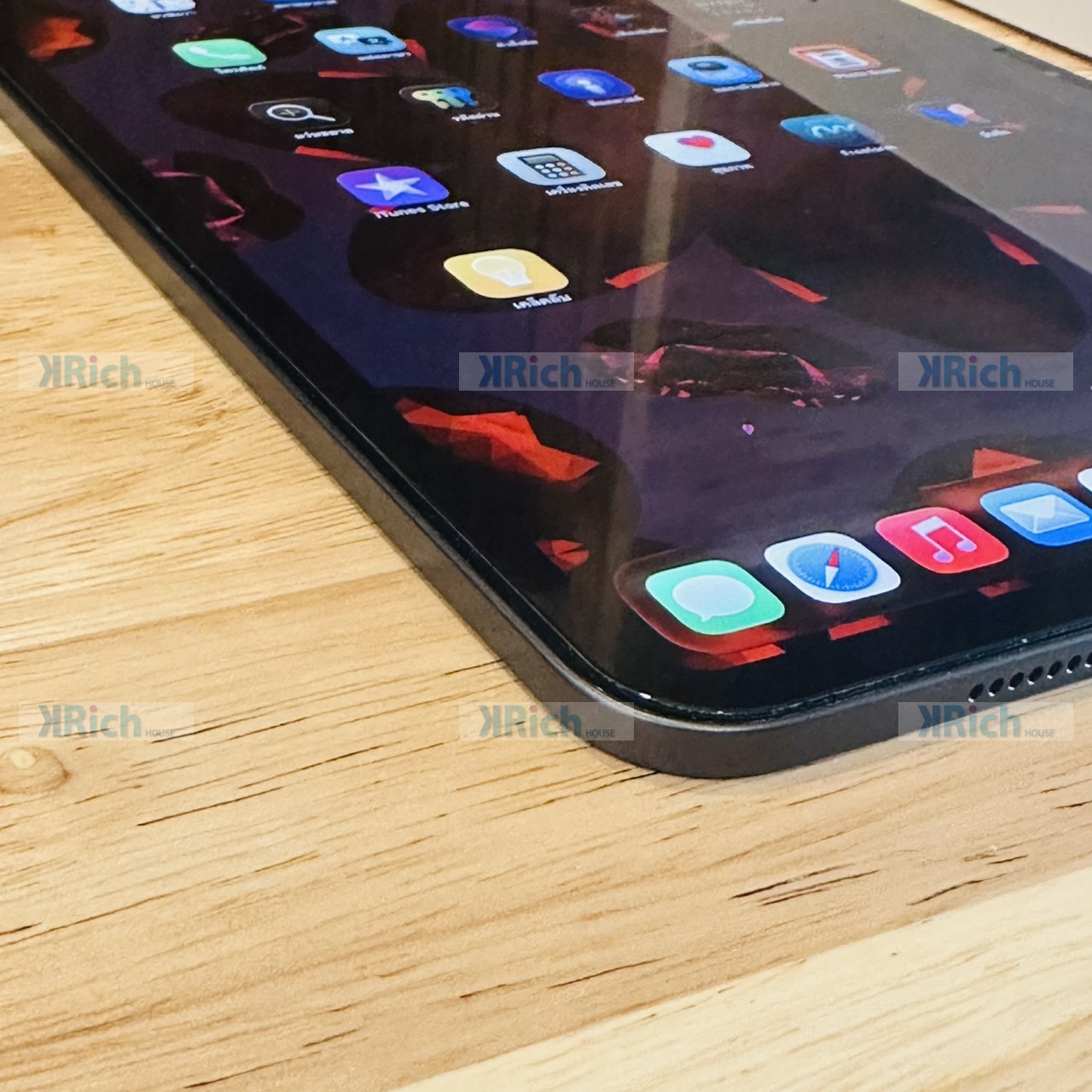 Apple iPad Pro 11-inch (M4) Wi-Fi 2024 Space Black 9-Core CPU 10-Core GPU 8GB RAM 256GB Used 1-Month Store Warranty - Image 10