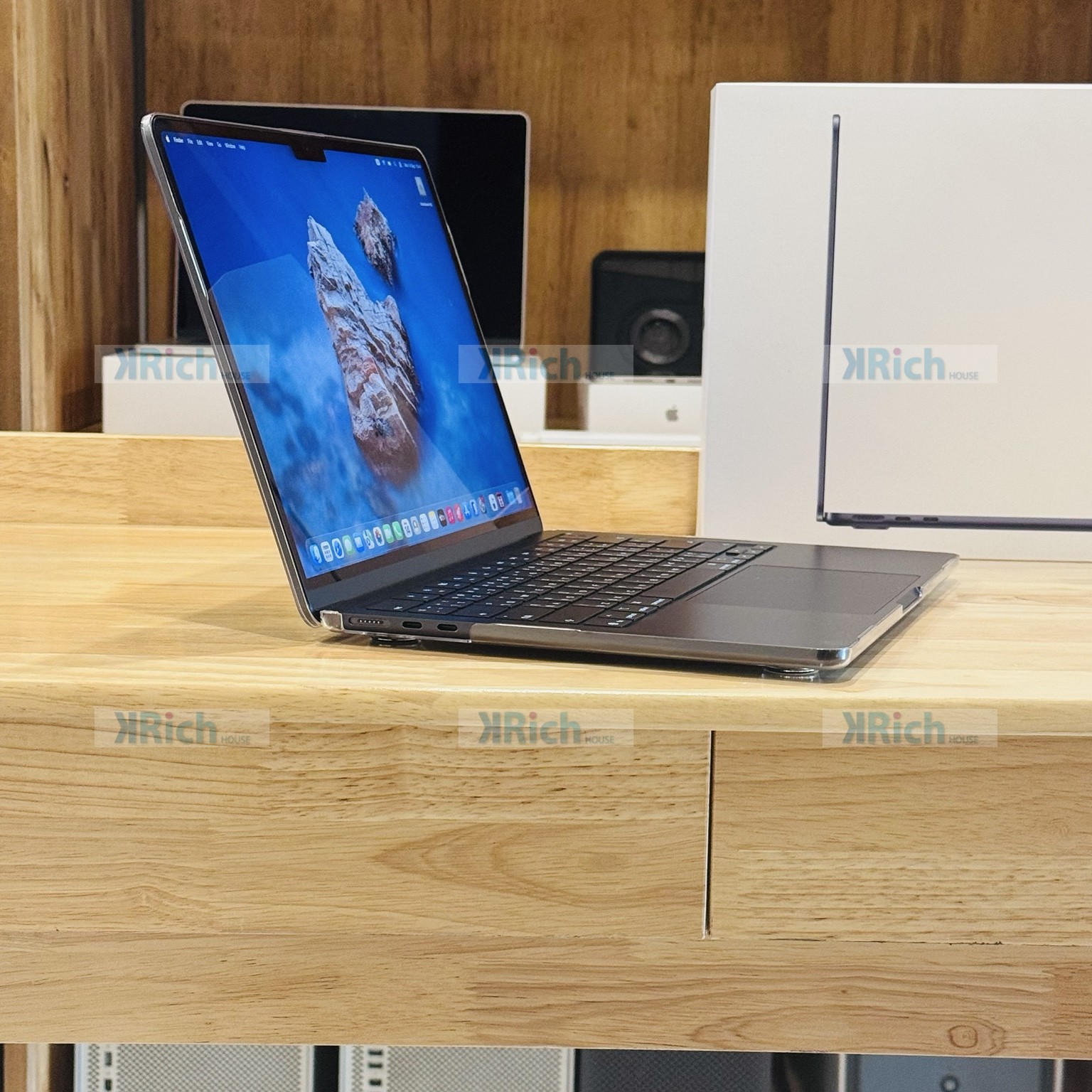 MacBook Air 13-inch M4 CPU 10-Core / GPU 10-Core RAM 16GB SSD 512GB Midnight (2025) Used Excellent Warranty 1 Month - Image 5