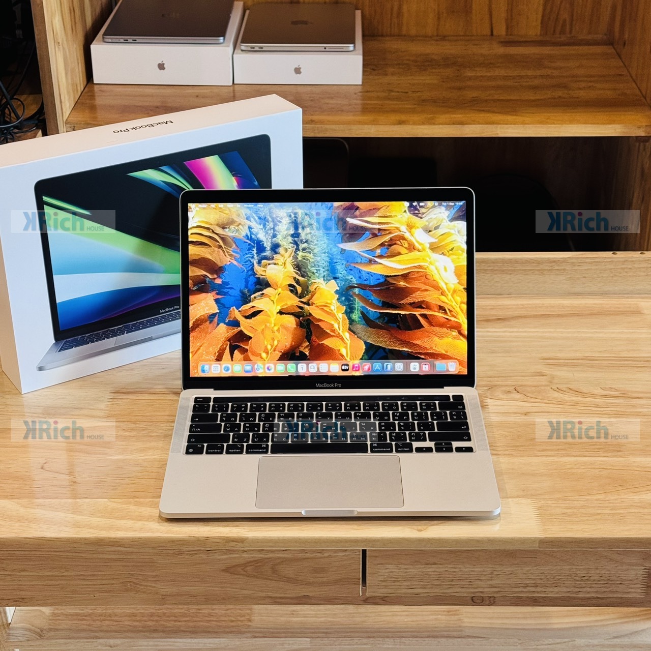 Apple MacBook Pro 13-inch (M2, 2022) MacBook Pro 13-inch (M2, 2022) 8-Core CPU 10-Core GPU 8GB 256GB Silver Used 1-Month Warranty
