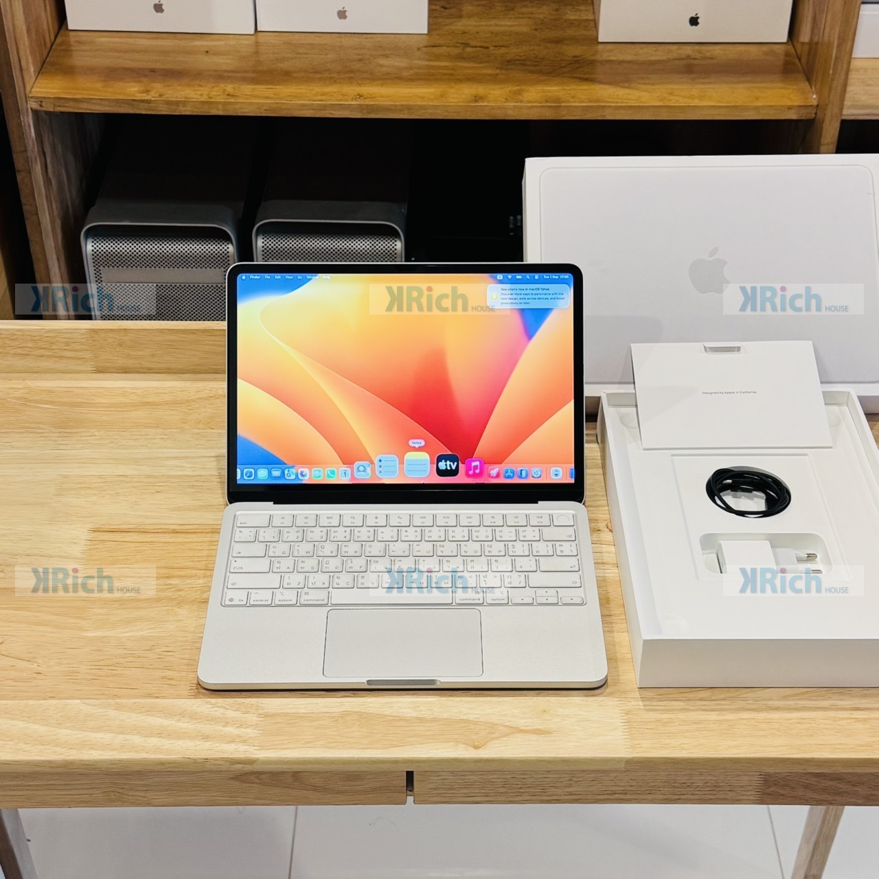 Apple MacBook Neo 13-inch 2026 A18 Pro 6-Core CPU 5-Core GPU 8GB 512GB SSD – Silver, Used Like New, Apple Warranty until 24 March 2027