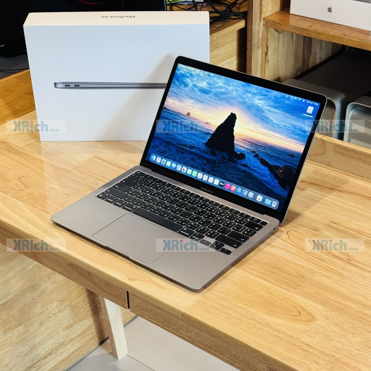 Apple MacBook Air (M1, 2020) MacBook Air (M1, 2020) M1 8-Core CPU 7-Core GPU 16GB 256GB Space Gray Used 1-Month Warranty - Image 2