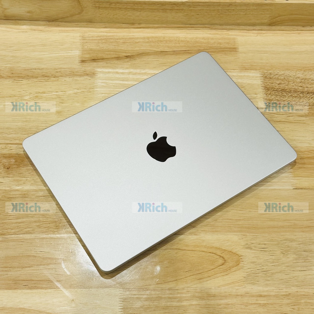 Apple MacBook Air 13-inch (M5, 2026) MacBook Air 13-inch (2026) M5 10-Core CPU 8-Core GPU 16GB 512GB Silver Used Excellent Condition Warranty until 25-03-70 - Image 2