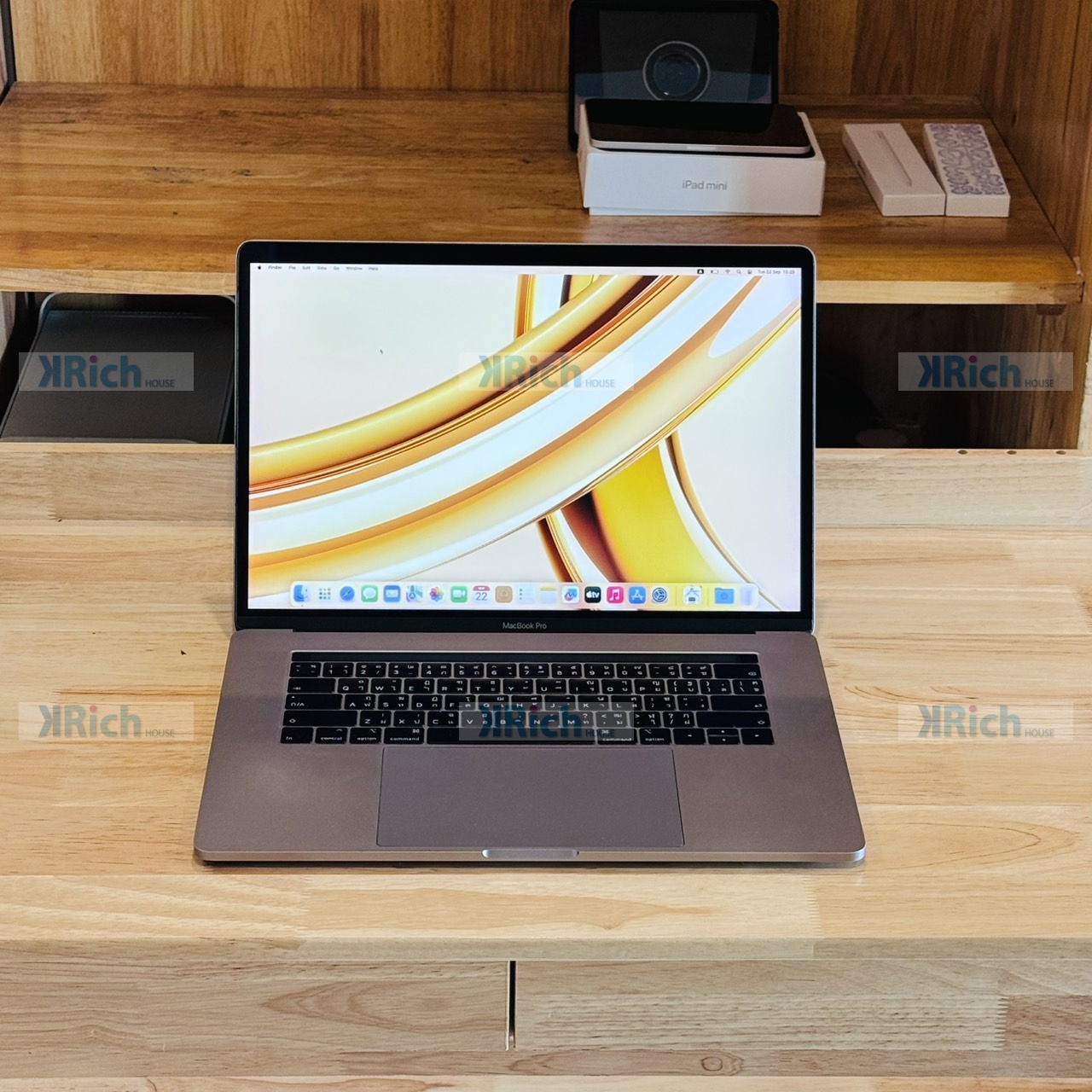 Apple MacBook Pro 15-inch (2019) MacBook Pro 15-inch (2019) 2.4GHz 8-Core Intel Core i9 Radeon Pro 555X 4GB 32GB 512GB Used 1-Month Warranty