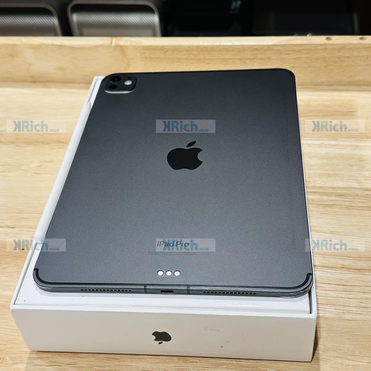 Apple iPad Pro 11-inch (M4) Wi-Fi + Cellular iPad Pro 11-inch (M4) Wi-Fi + Cellular 2024 Space Black, M4 9-Core CPU 10-Core GPU, 8GB RAM, 256GB, Used Excellent Condition, 1-Month Store Warranty - Image 3