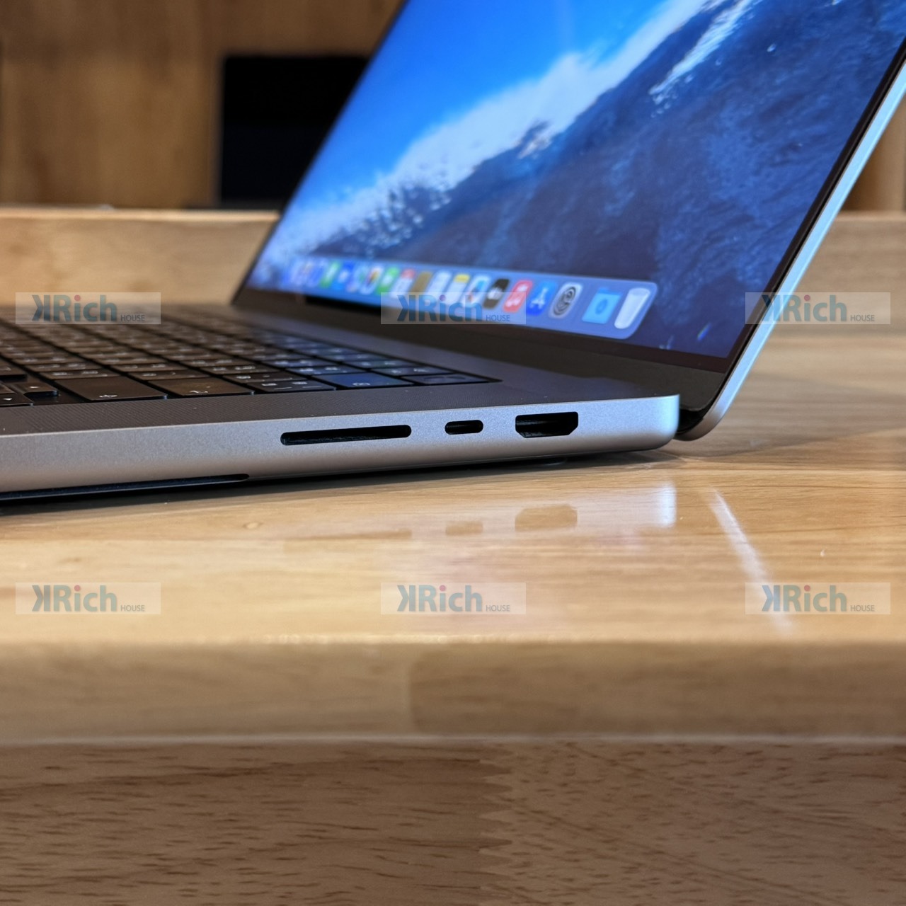 Apple MacBook Pro 16-inch (2021) MacBook Pro 16-inch (2021) M1 Pro 10-Core CPU 16-Core GPU 16GB 512GB Space Gray Used 1-Month Warranty - Image 4