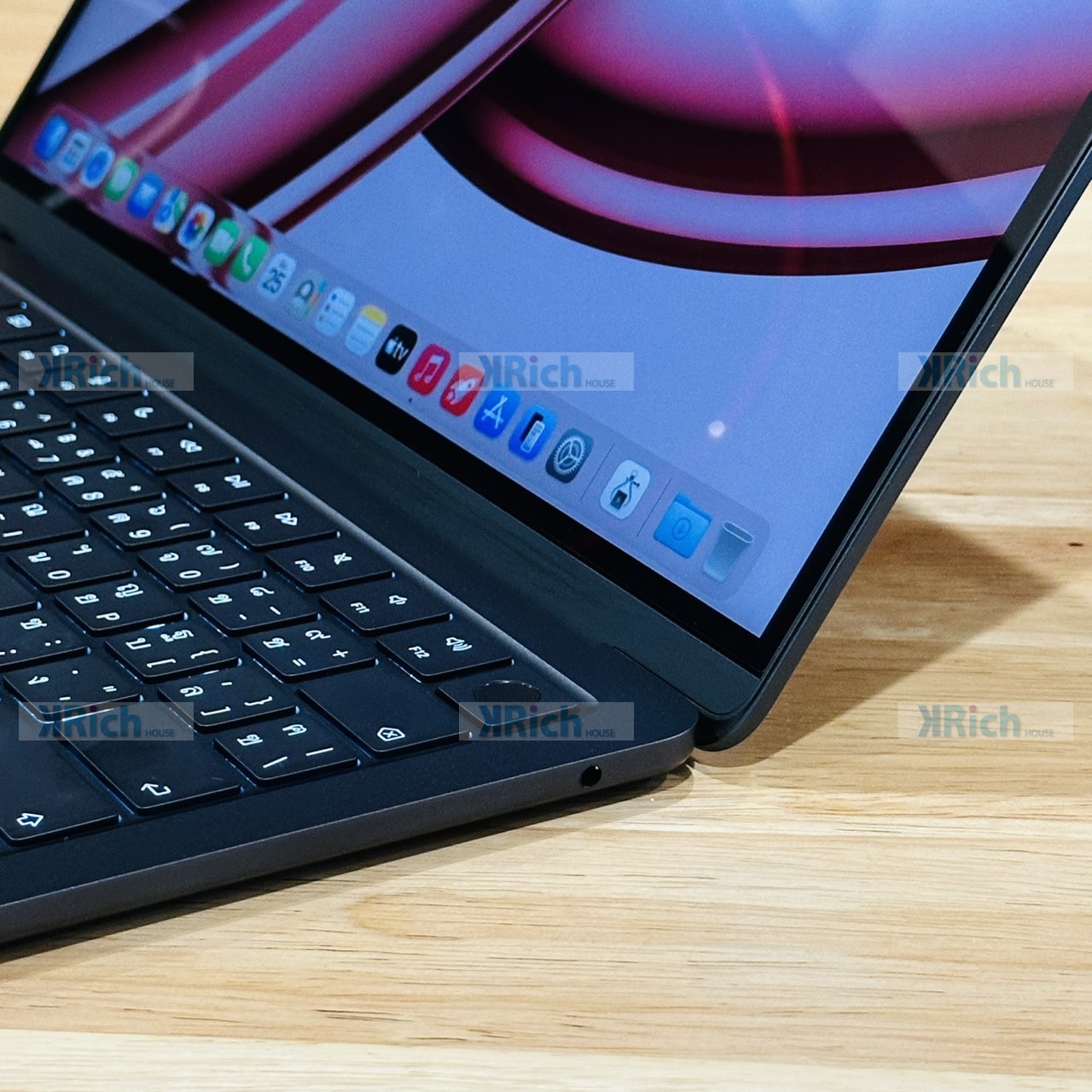 Apple MacBook Air 13-inch MacBook Air 13-inch (2026) M5 10-Core CPU 8-Core GPU 16GB 512GB Midnight Used, Authorized Service Warranty until 26 Apr 2027 - Image 4