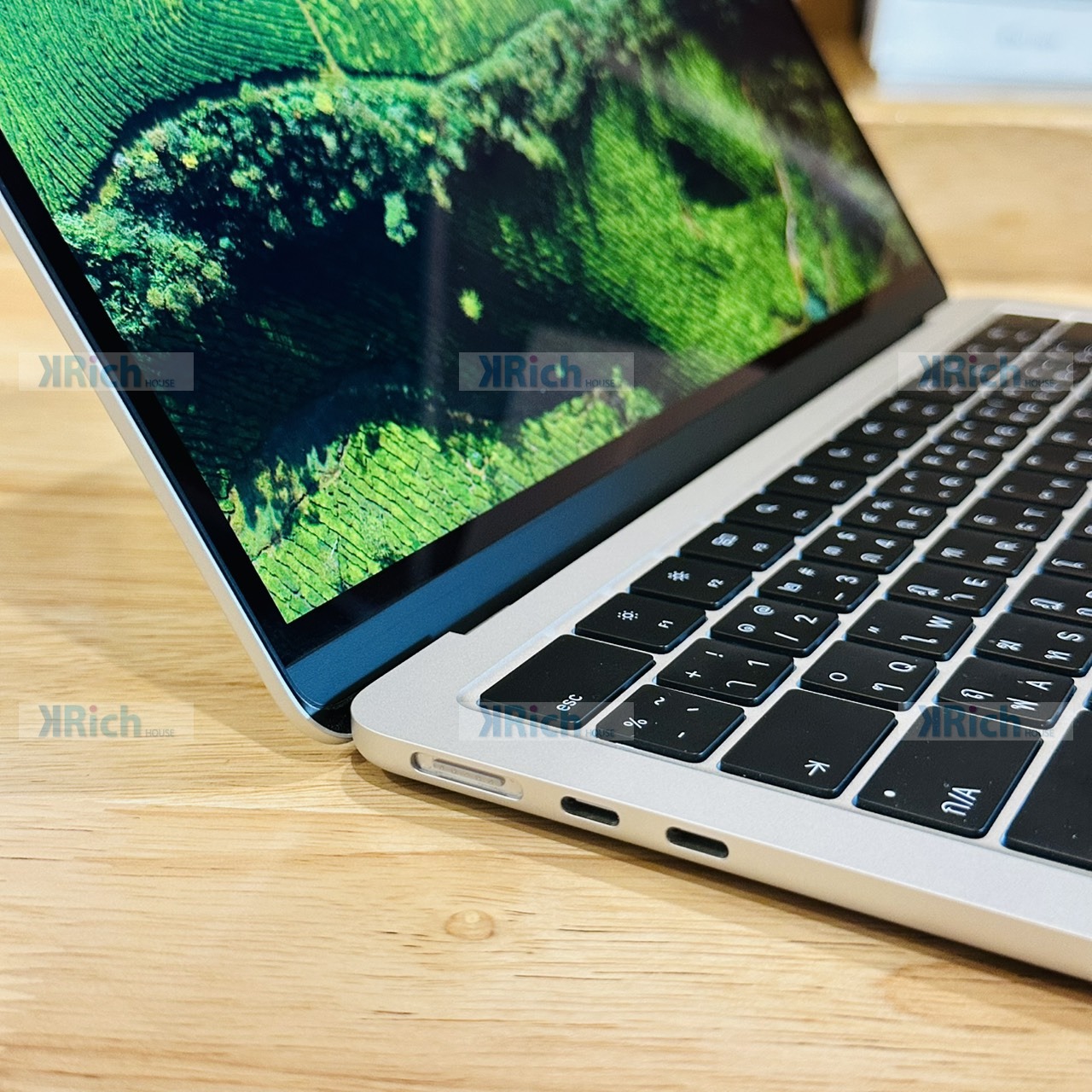 Apple MacBook Air 13-inch (M4, 2025) MacBook Air 13-inch (M4, 2025) M4 10-Core CPU 8-Core GPU 16GB 256GB Starlight Used, Official Service Center Warranty until 23 Oct 2026 - Image 4