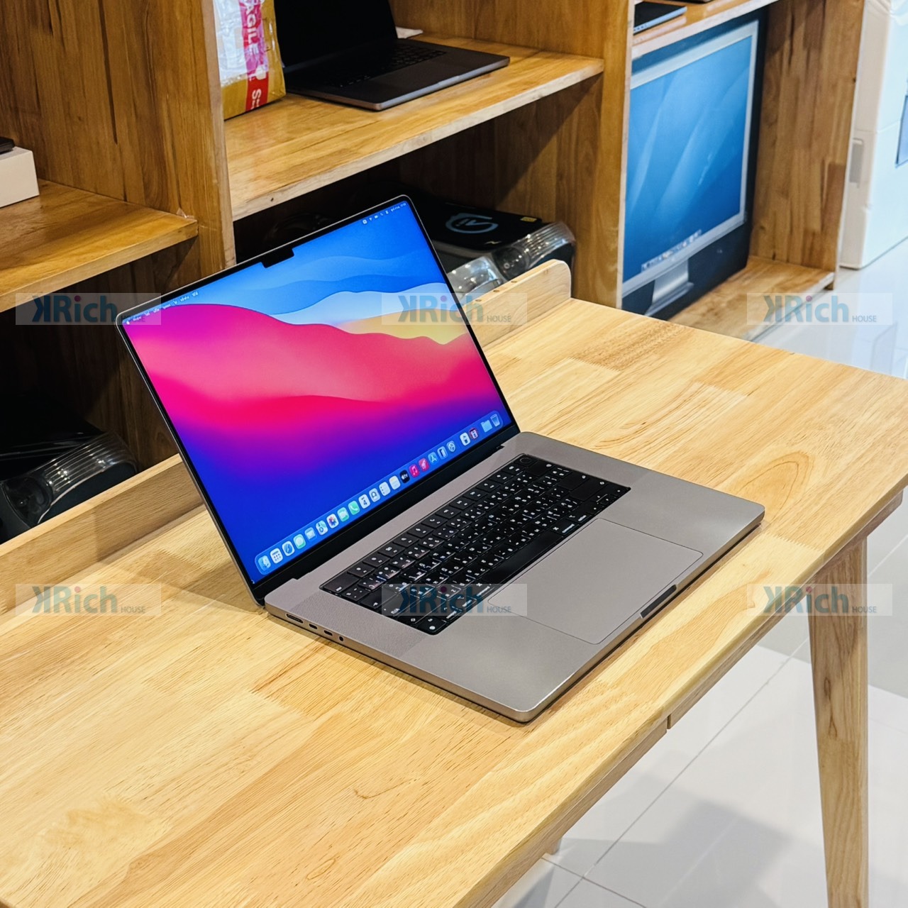 Apple MacBook Pro 16-inch MacBook Pro 16-inch (2021) M1 Max 10-Core CPU 24-Core GPU 32GB 1TB Space Gray Used 1-Month Warranty - Image 4