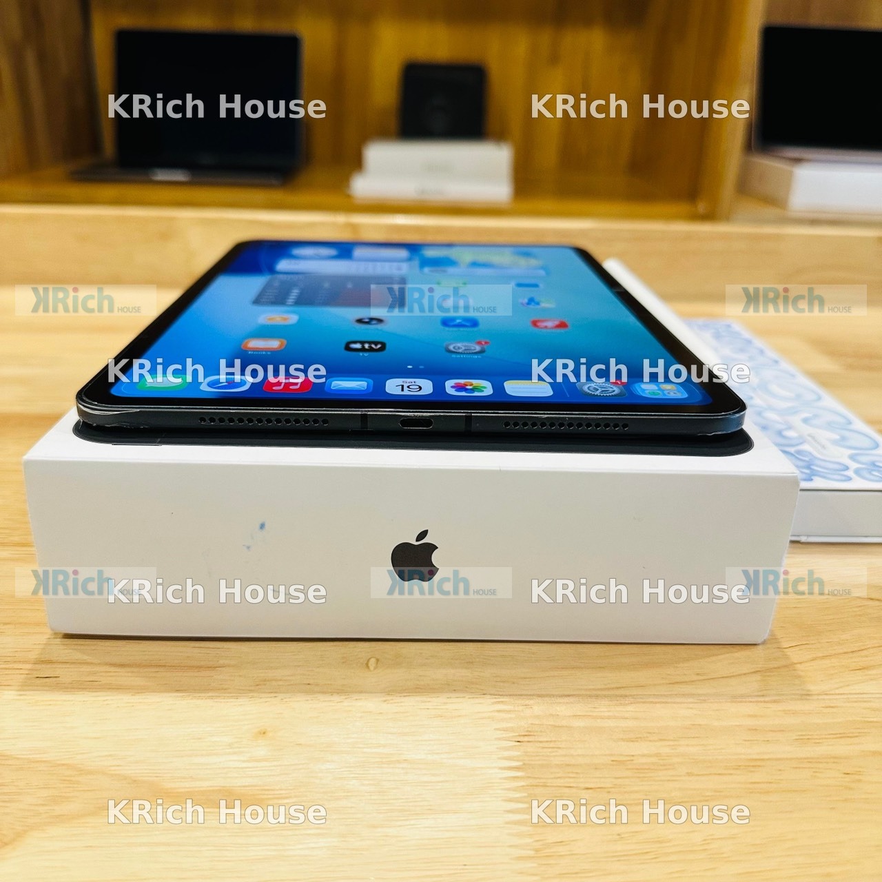 Apple iPad Pro 11-inch (M4) Wi-Fi + Cellular iPad Pro 11-inch (M4) Wi-Fi + Cellular 2024 Space Black, M4 9-Core CPU 10-Core GPU, 8GB RAM, 256GB, Used Excellent Condition, 1-Month Store Warranty - Image 5