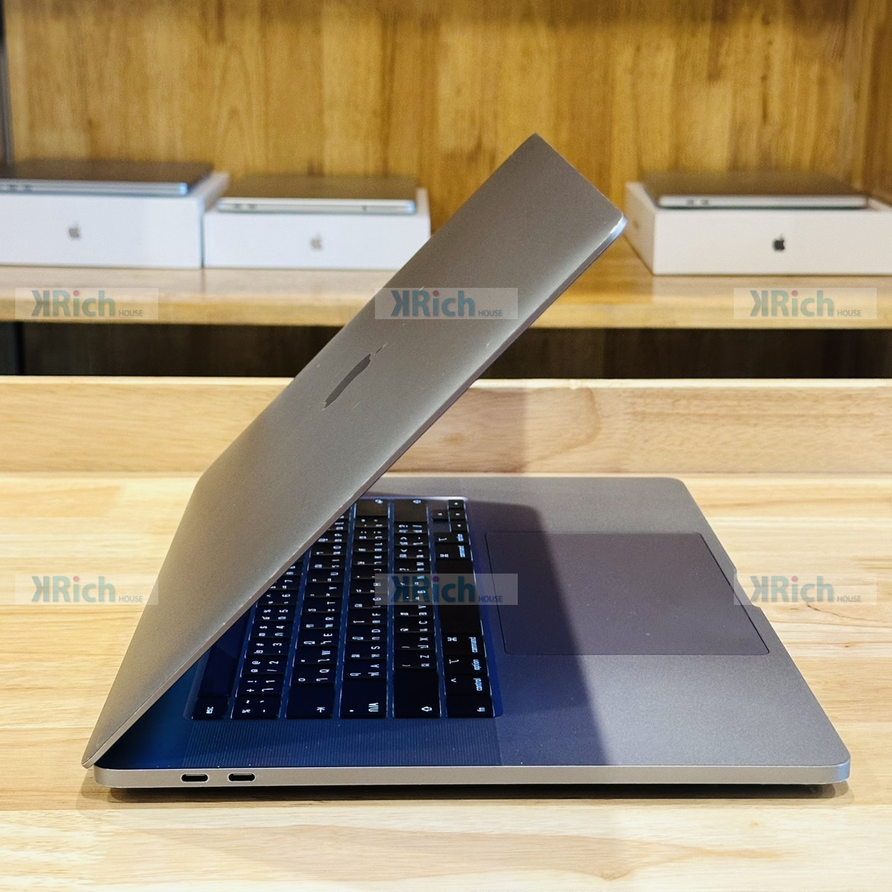 Apple MacBook Pro 16-inch (2019) MacBook Pro 16-inch (2019) 2.4GHz 8-Core Intel Core i9 64GB 1TB Used 1-Month Store Warranty - Image 5