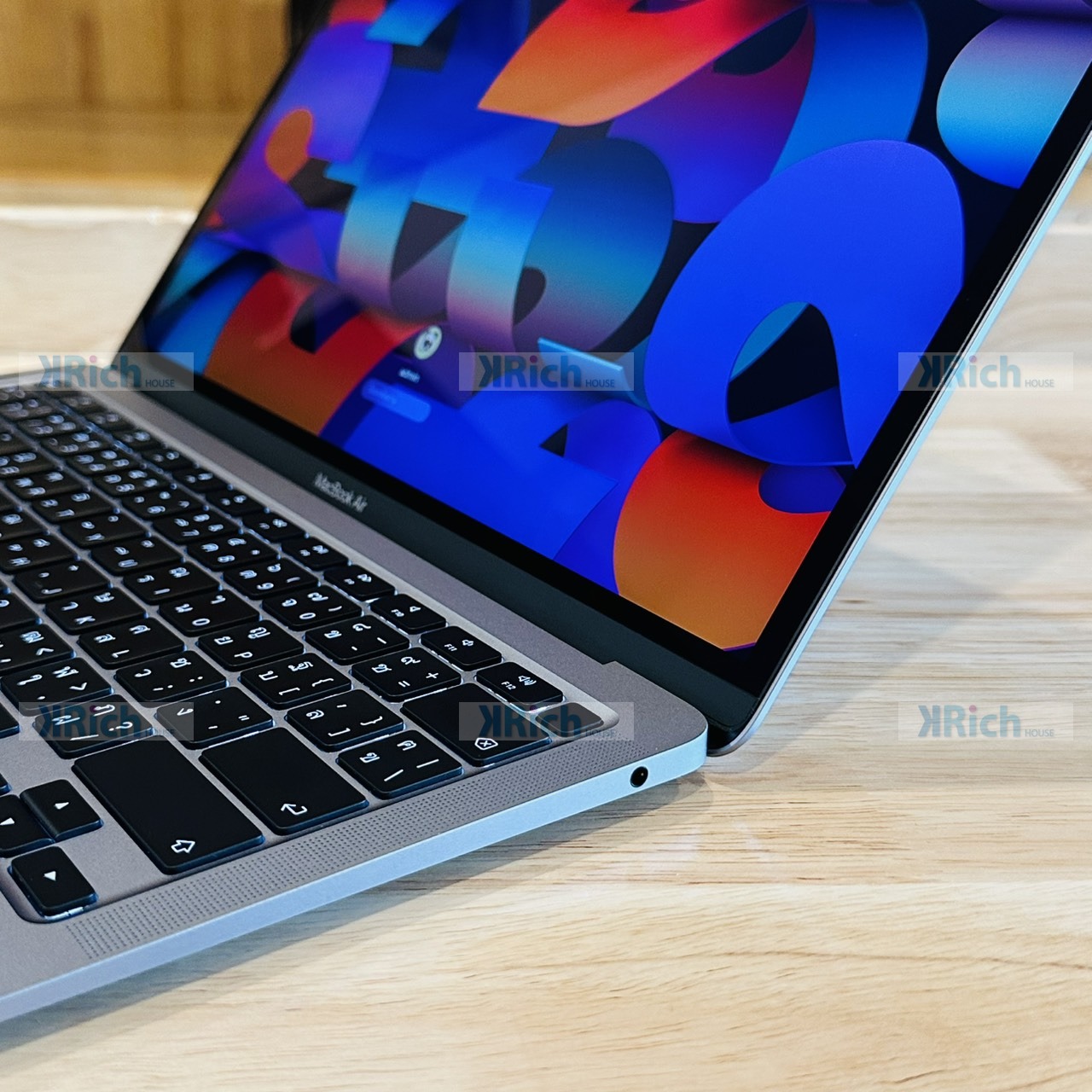 Apple MacBook Air 13-inch (M1, 2020) MacBook Air 13-inch (M1, 2020) M1 8-Core CPU 7-Core GPU 8GB 256GB SSD Space Gray Used Apple Care Plus15-07-2027 - Image 6