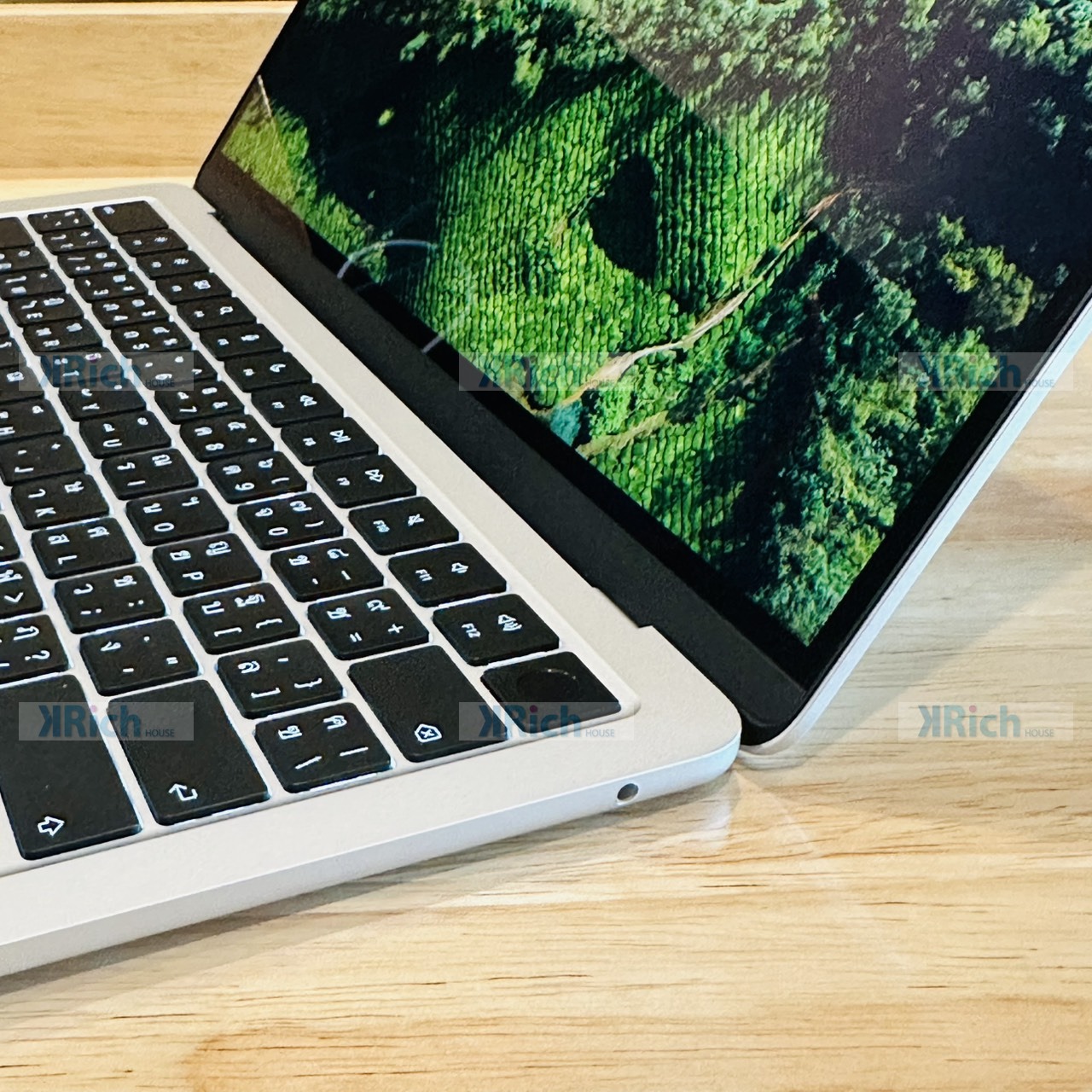 Apple MacBook Air 13-inch (M4, 2025) MacBook Air 13-inch (M4, 2025) M4 10-Core CPU 8-Core GPU 16GB 256GB Starlight Used, Official Service Center Warranty until 23 Oct 2026 - Image 6