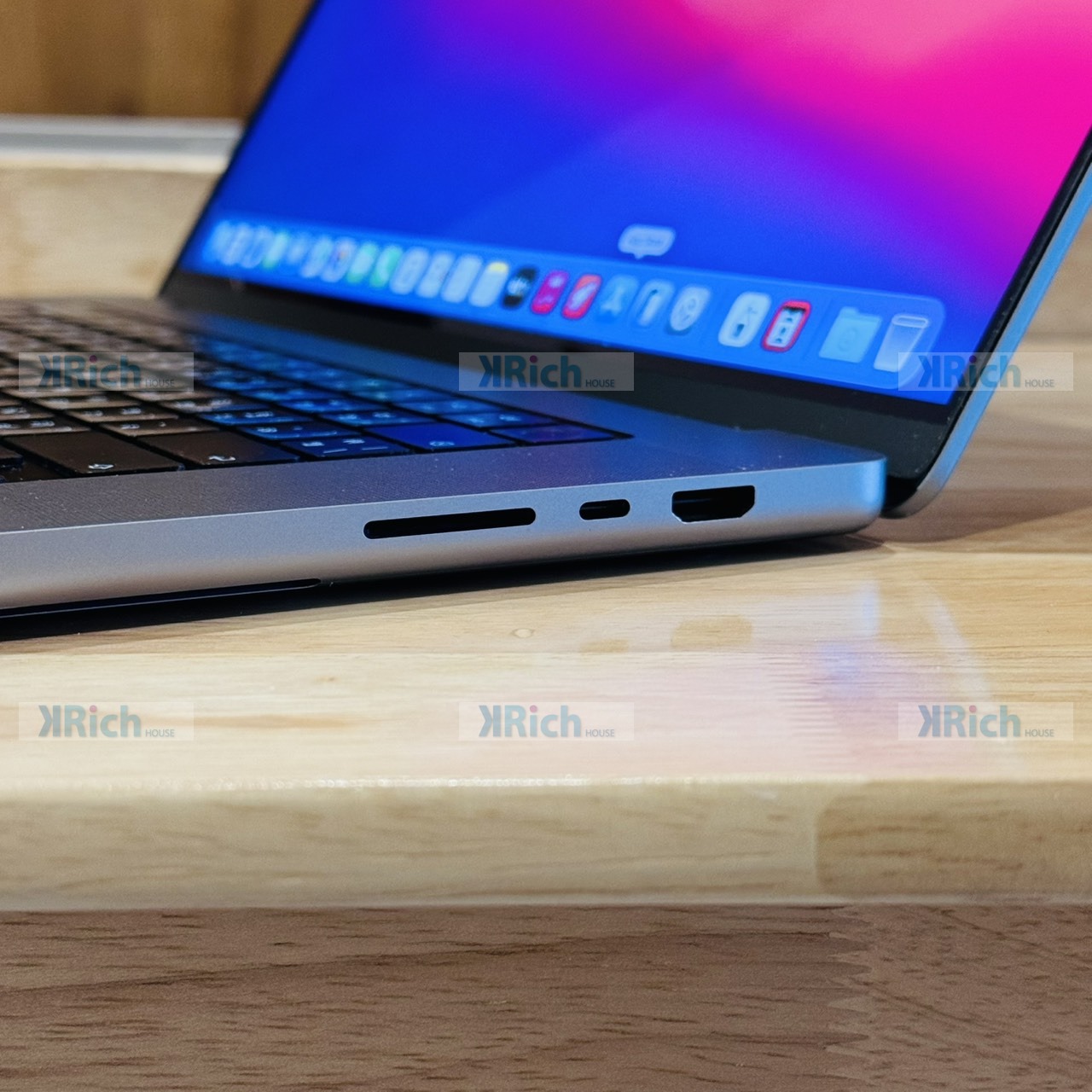 Apple MacBook Pro 16-inch MacBook Pro 16-inch (2021) M1 Max 10-Core CPU 24-Core GPU 32GB 1TB Space Gray Used 1-Month Warranty - Image 6