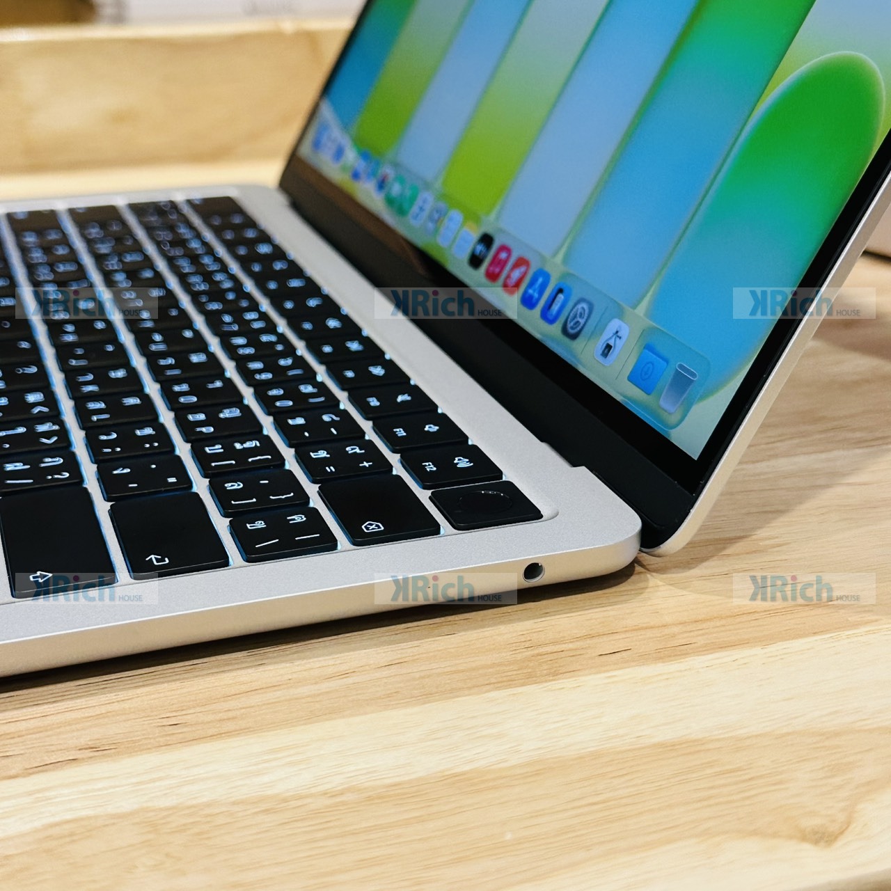 Apple MacBook Air 13-inch (M5, 2026) MacBook Air 13-inch (2026) M5 10-Core CPU 8-Core GPU 16GB 512GB Silver Used Excellent Condition Warranty until 25-03-70 - Image 7