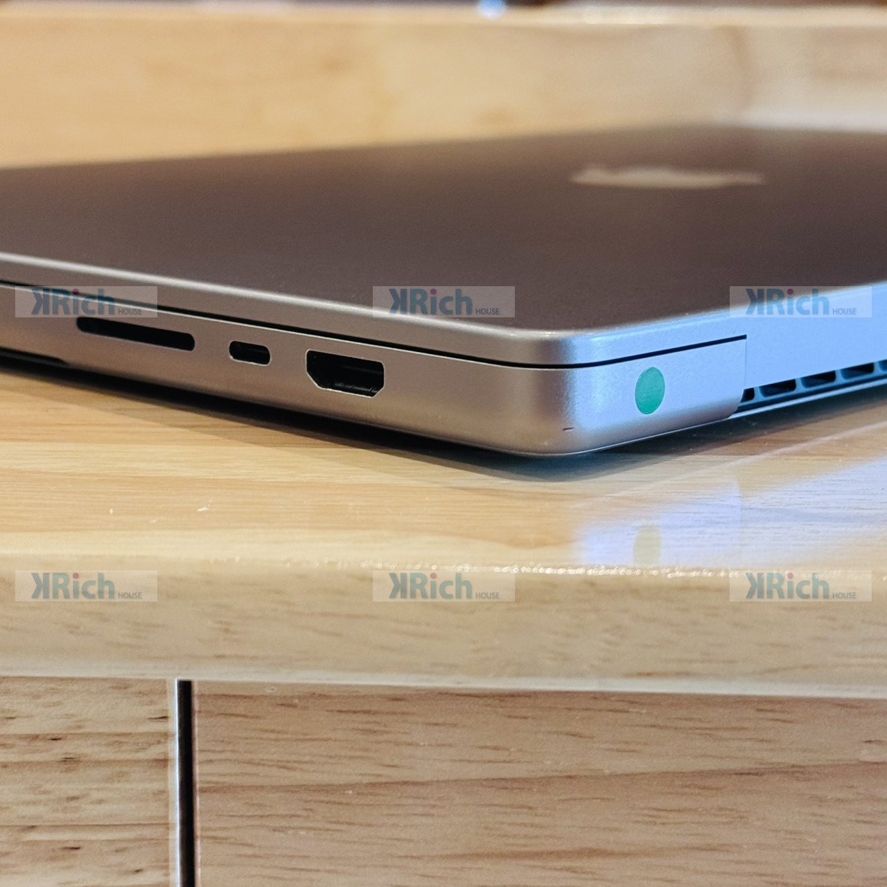 Apple MacBook Pro 16-inch MacBook Pro 16-inch (2021) M1 Max 10-Core CPU 24-Core GPU 32GB 1TB Space Gray Used, 1-Month Warranty - Image 8