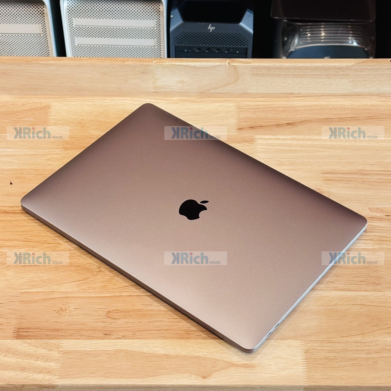 Apple MacBook Pro 15-inch (2019) MacBook Pro 15-inch (2019) 2.4GHz 8-Core Intel Core i9 Radeon Pro 555X 4GB 32GB 512GB Used 1-Month Warranty - Image 8