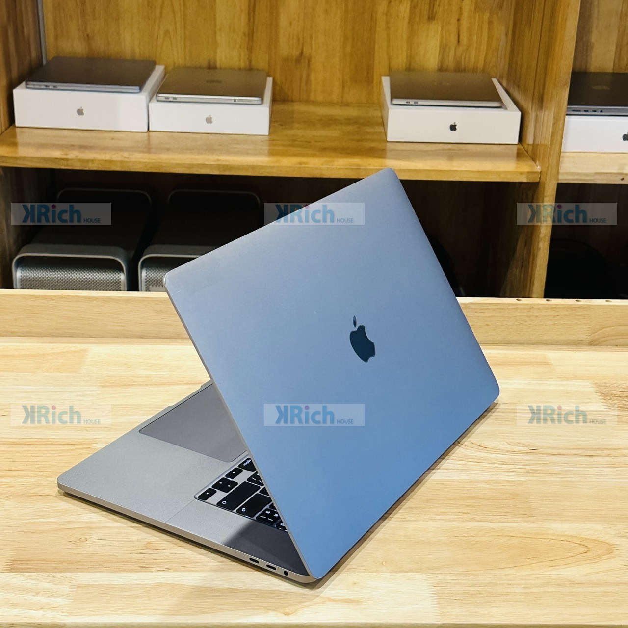 Apple MacBook Pro 16-inch (2019) MacBook Pro 16-inch (2019) 2.4GHz 8-Core Intel Core i9 64GB 1TB Used 1-Month Store Warranty - Image 8