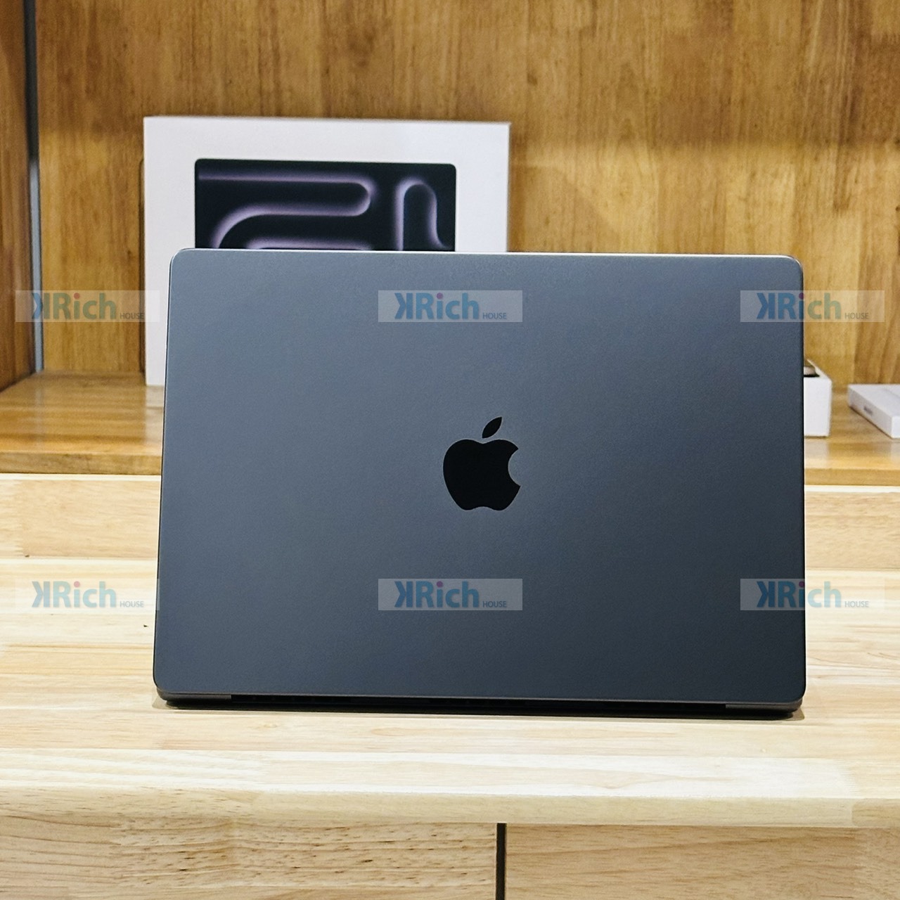 Apple MacBook Pro (14-inch, M5) MacBook Pro 14-inch (M5, 2025) 10-Core CPU 10-Core GPU 16GB 1TB Space Black Used, Center Warranty until 17 Jun 2027 - Image 9