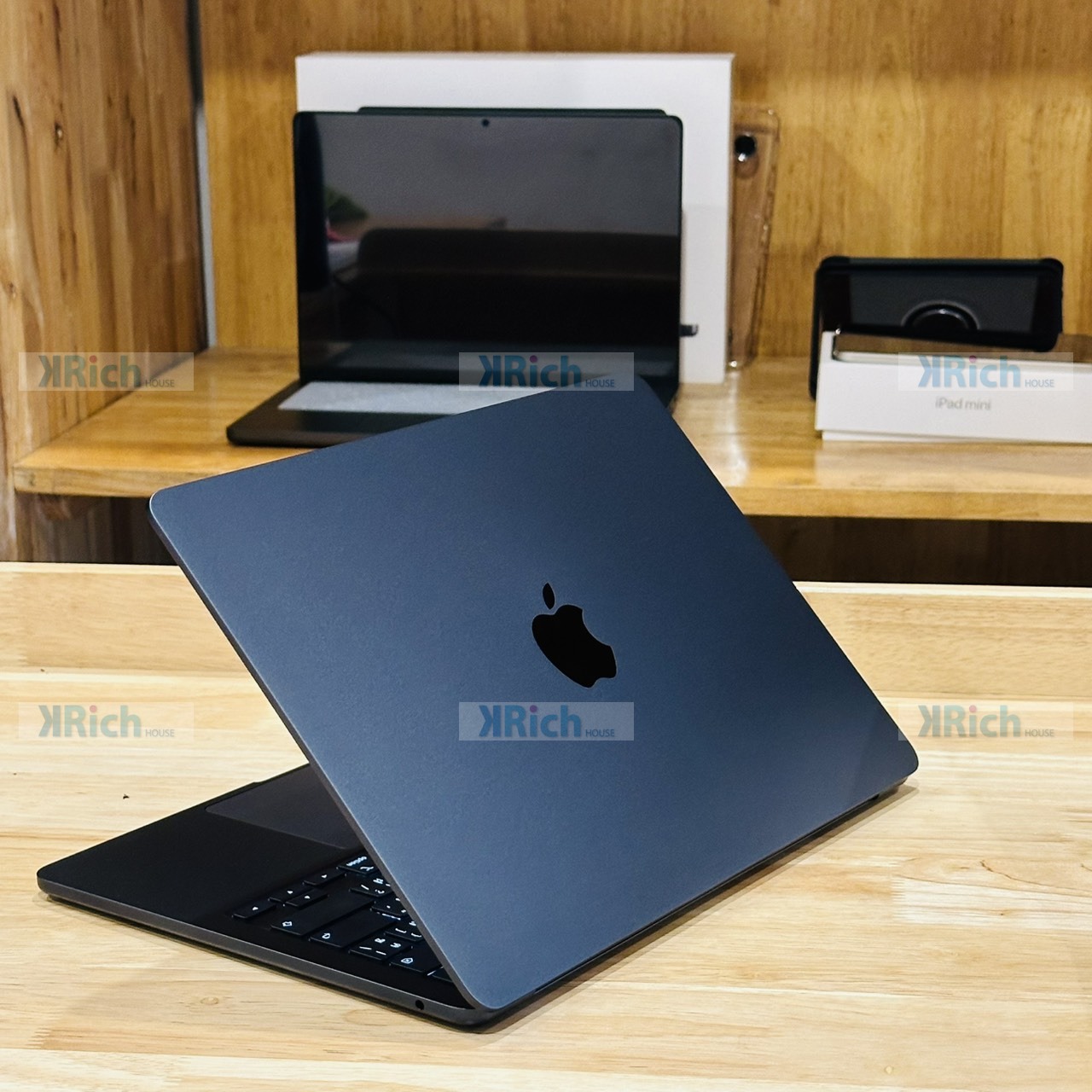 Apple MacBook Air 13-inch MacBook Air 13-inch (2026) M5 10-Core CPU 8-Core GPU 16GB 512GB Midnight Used, Authorized Service Warranty until 26 Apr 2027 - Image 9